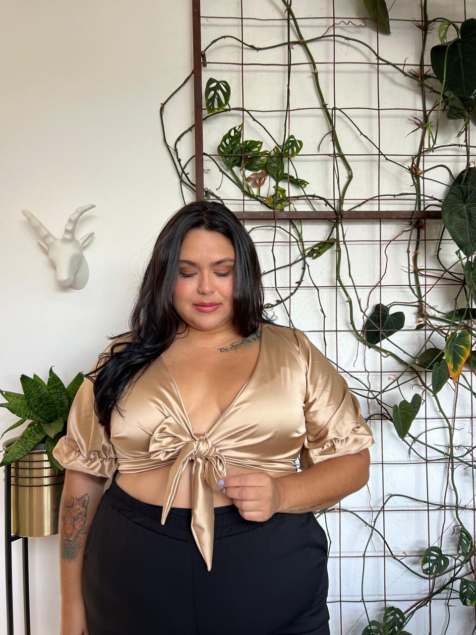 Blusa Macadamia corta