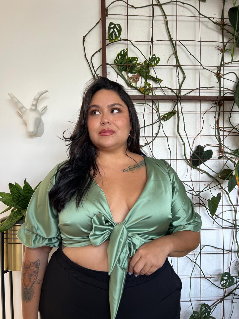 Blusa Macadamia corta